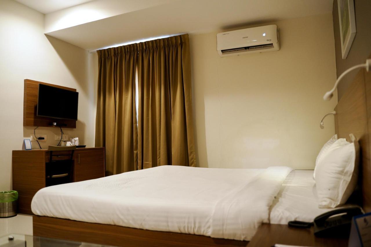 Gino Tourist Home Kochi Kültér fotó